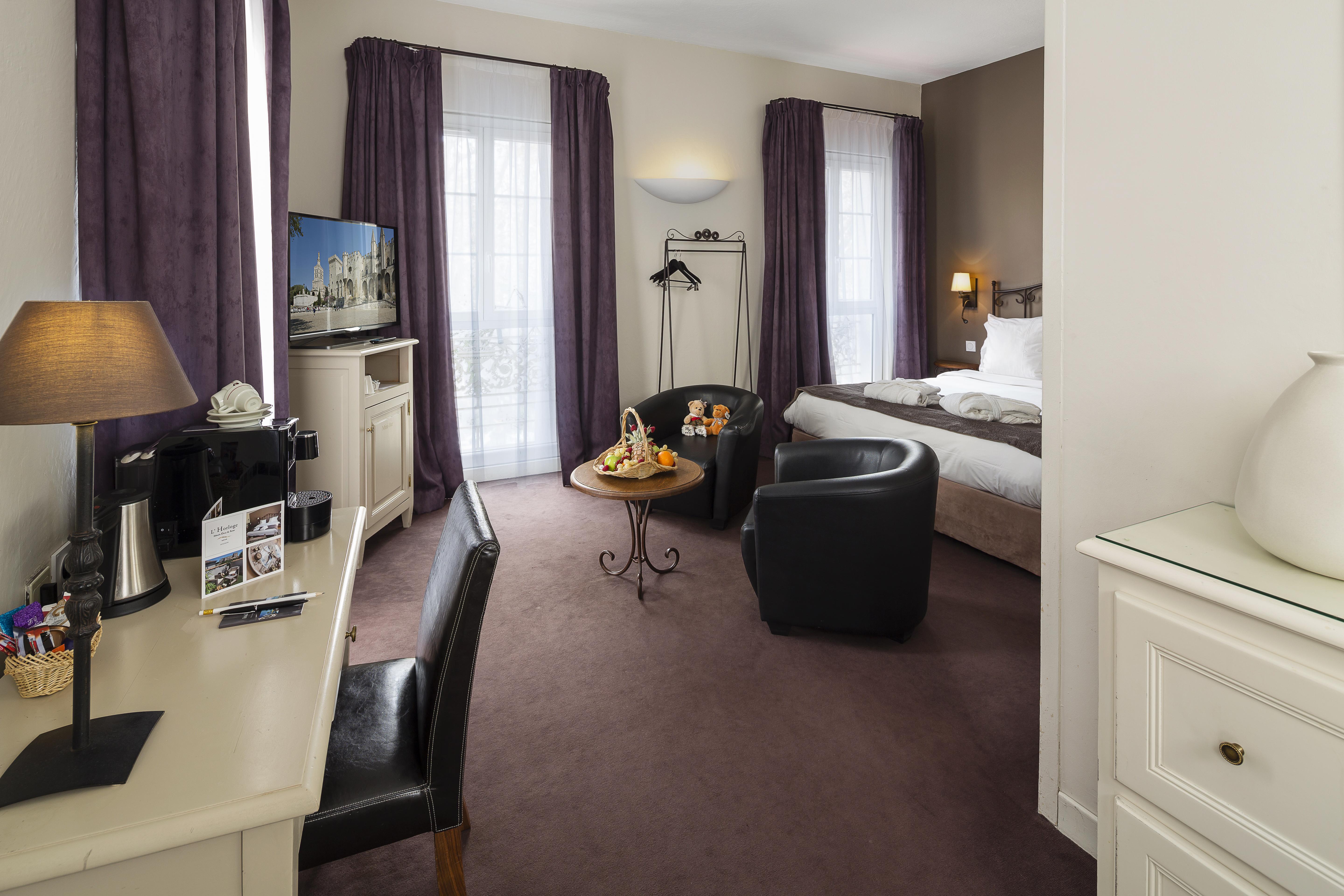 Hotel De L'Horloge Awinion Zewnętrze zdjęcie
