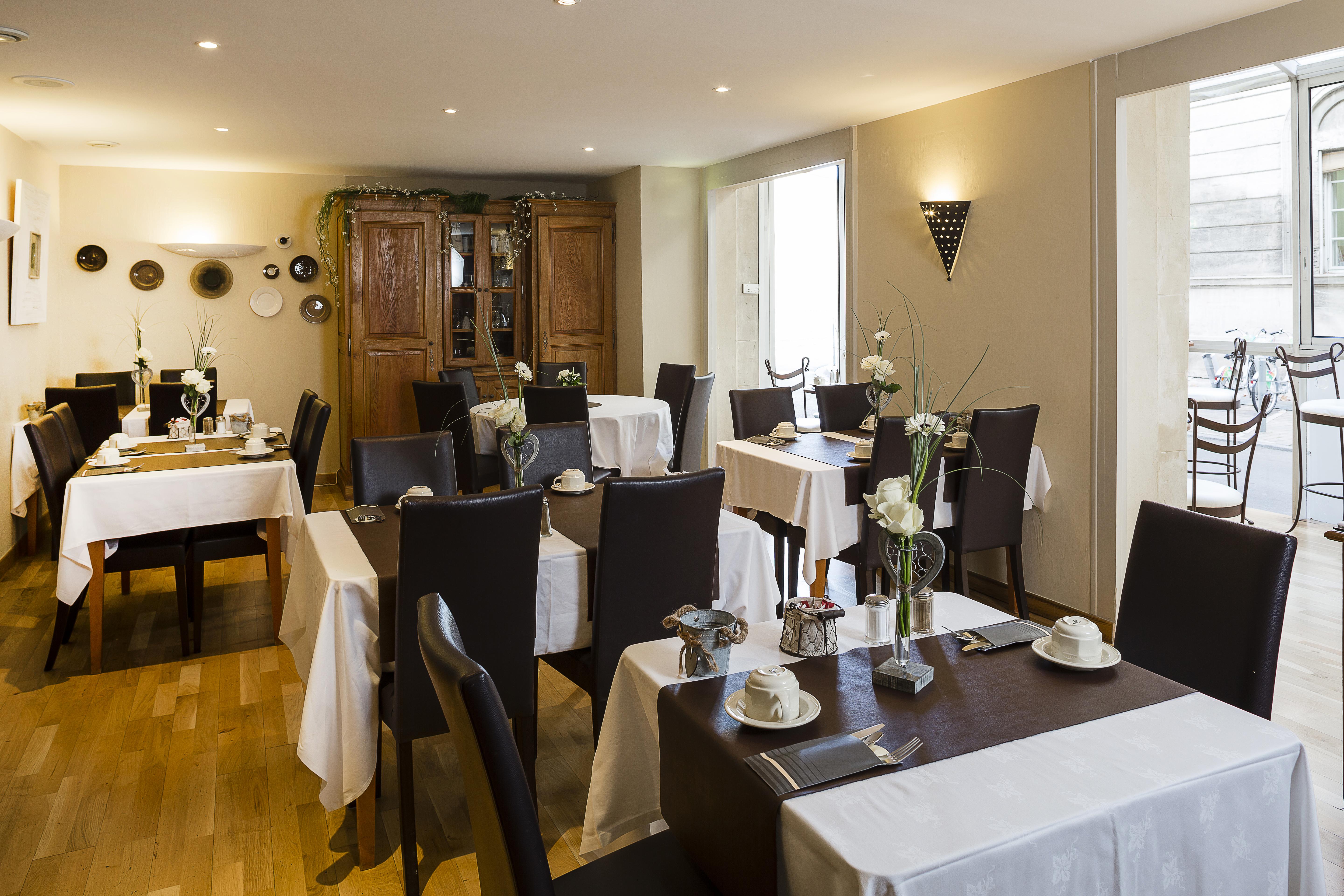 Hotel De L'Horloge Awinion Zewnętrze zdjęcie