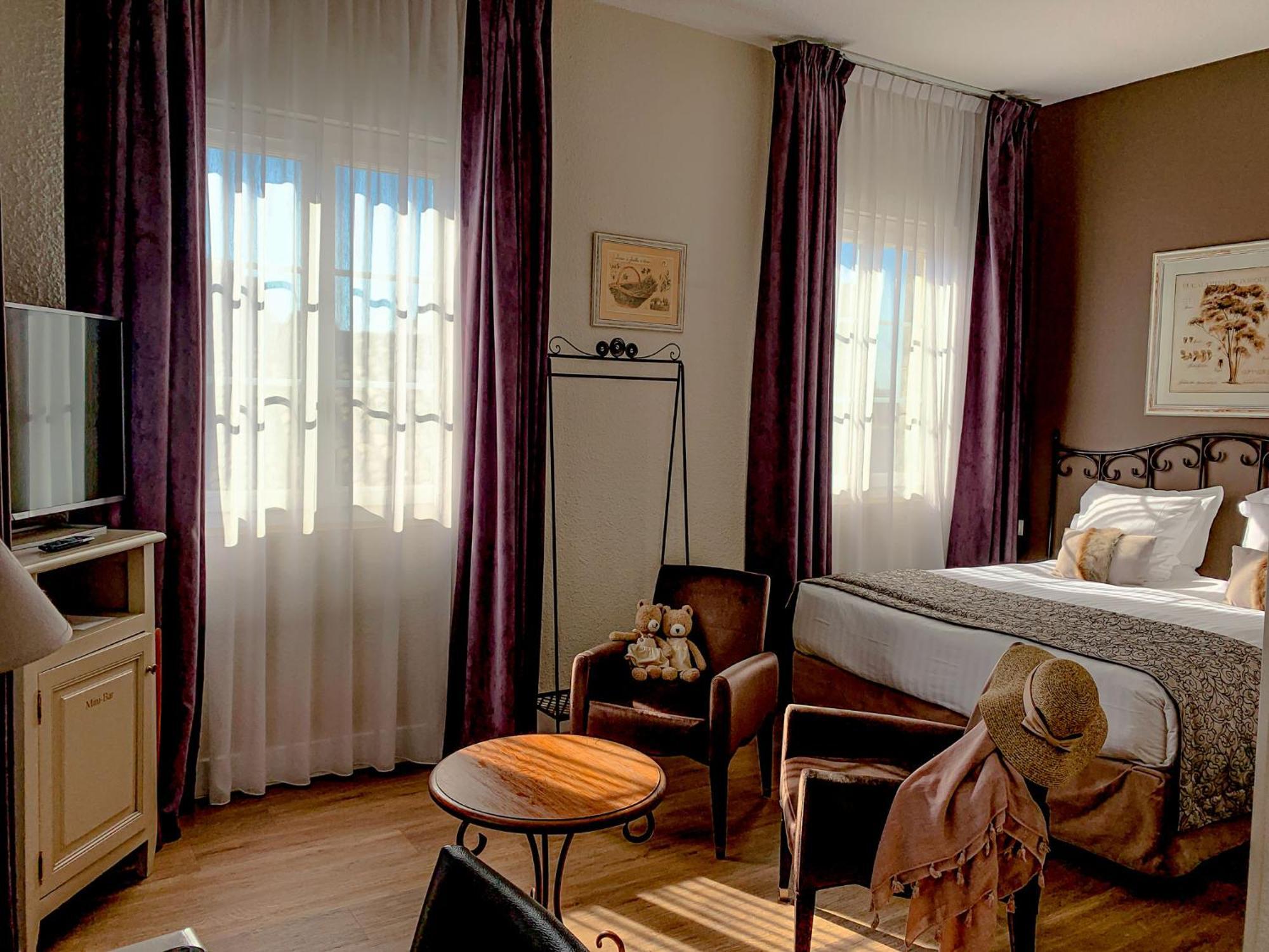 Hotel De L'Horloge Awinion Zewnętrze zdjęcie